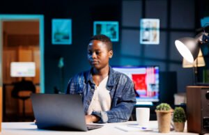 How Much Do Bloggers Make Per Month: Real Income Reports & Expectations