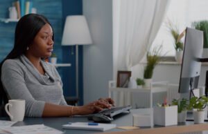 Freelance Jobs That Pay Weekly in 2026: Earn Fast with These High-Paying Opportunities